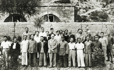 周恩来未雨绸缪，构建新中国外交脊梁，谆谆叮嘱外交无小事